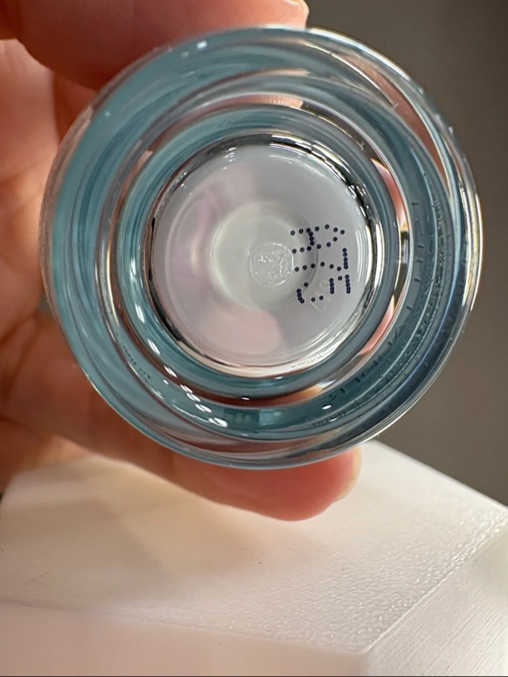 Estée Lauder DayWear Eye Cooling Gel-Crème 5mL Mini NEW - Picture 4 of 4